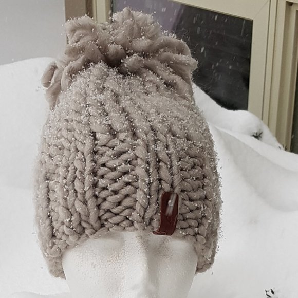 Unique wool winter set, pearl gray, sweater and matching hat, hand knitted - Picture 9 of 11